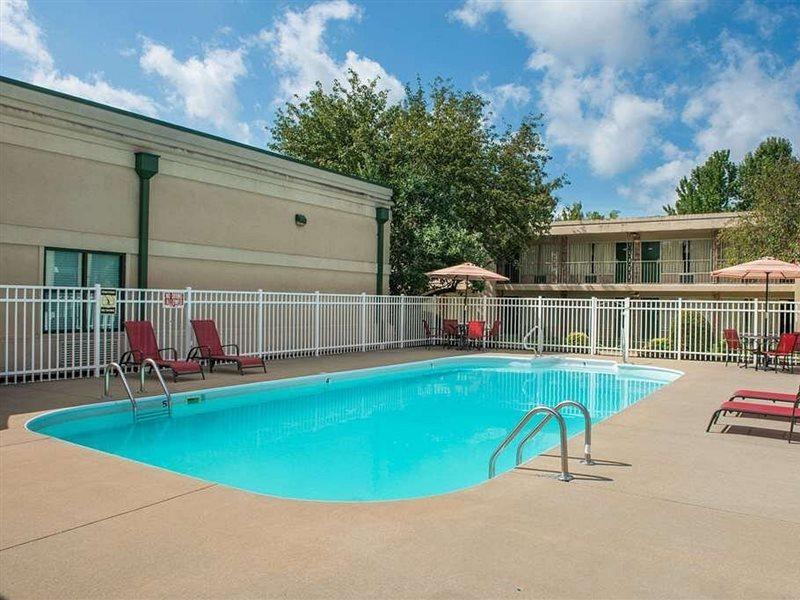 Days Inn By Wyndham Paducah Zewnętrze zdjęcie