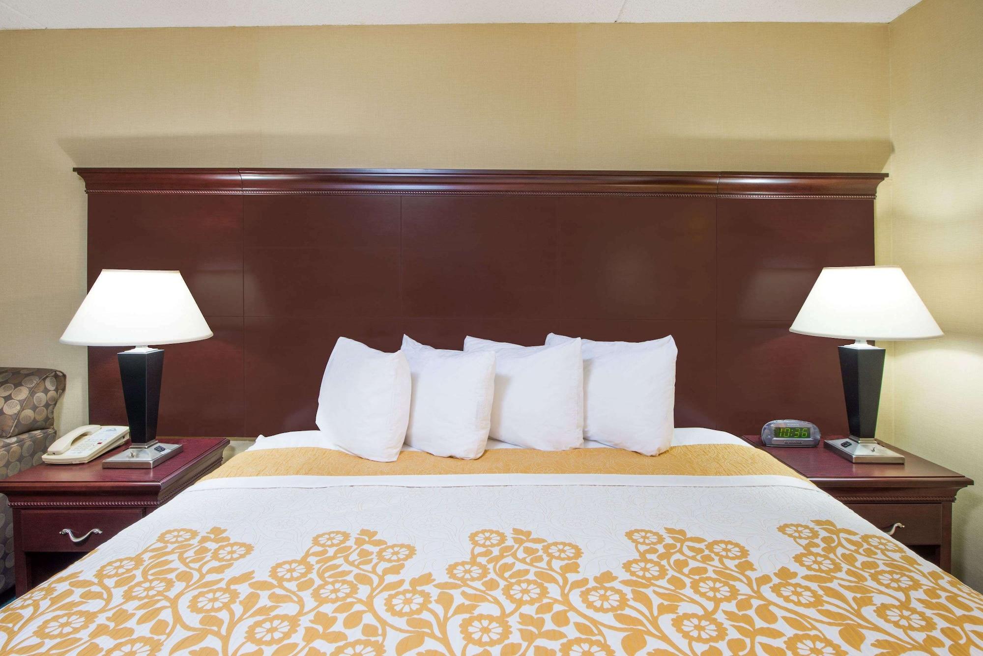 Days Inn By Wyndham Paducah Zewnętrze zdjęcie