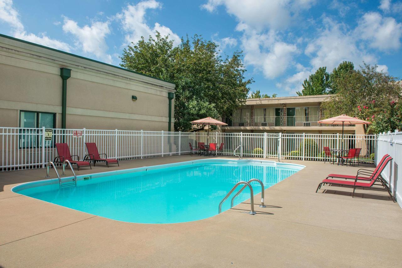 Days Inn By Wyndham Paducah Zewnętrze zdjęcie